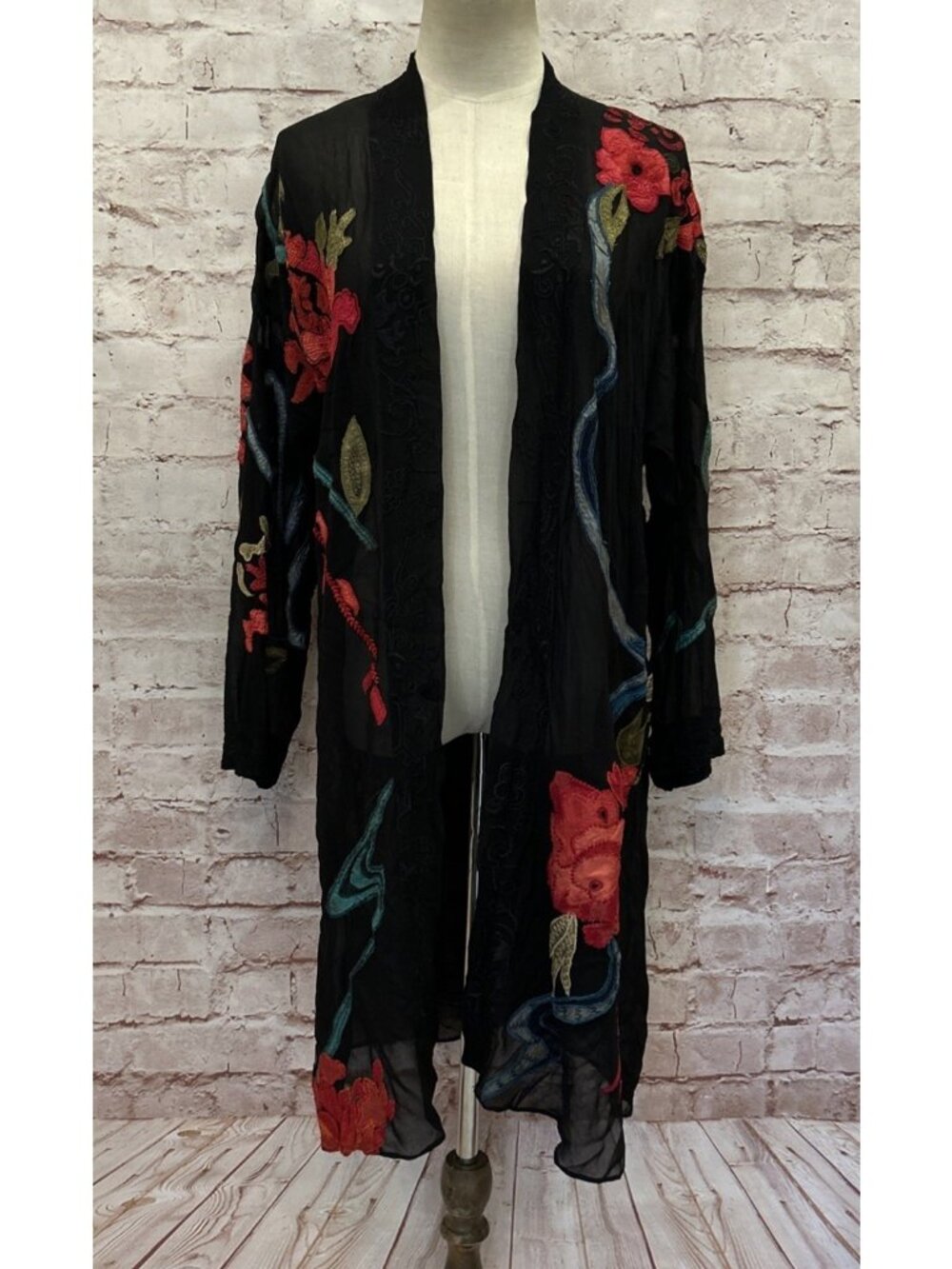 Vintage Mito By Chico’s Black Sheer 100% Silk Embroidered Floral Duster Size S/M